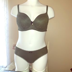 BBV Bra and Panty Set